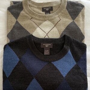 TWO Dockers sweaters 😎 Both for $25! One black/blue. One tan/grey/beige.